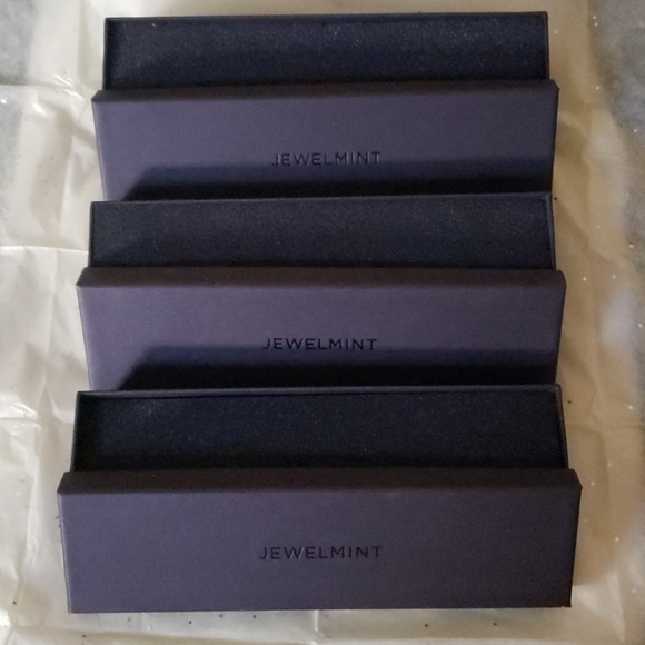 🎀Box🎀 - Picture 2 of 2